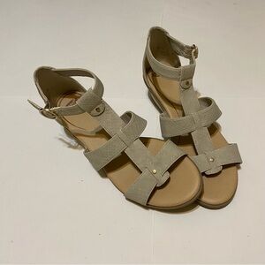 Dr. Scholls beige sandals size 8M